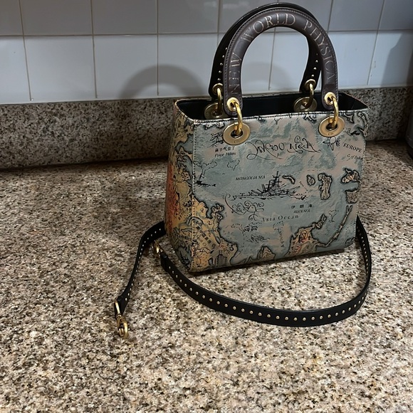 Christian Dior, New World Calf Skin Bag Midsized with a rustic look - Picture 5 of 5